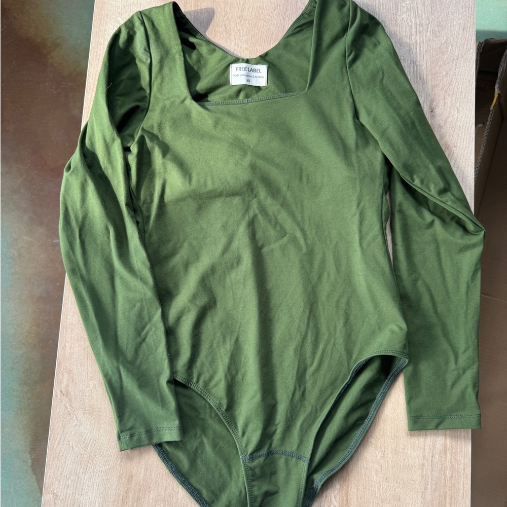 Free Label Pria Bodysuit